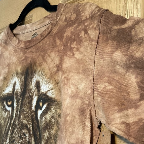 The Mountain Tan Brown Lion Face T-Shirt Men's Size Small - Picture 6 of 9